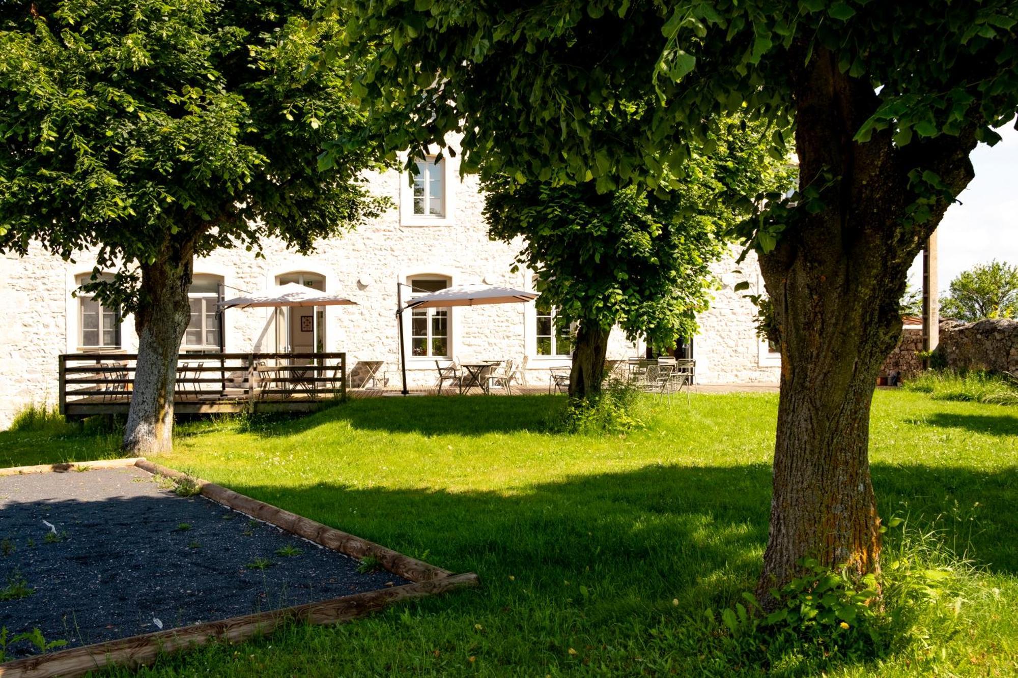 L'Auberge Du Campos Saint-Pierre-Duchamp Exterior photo